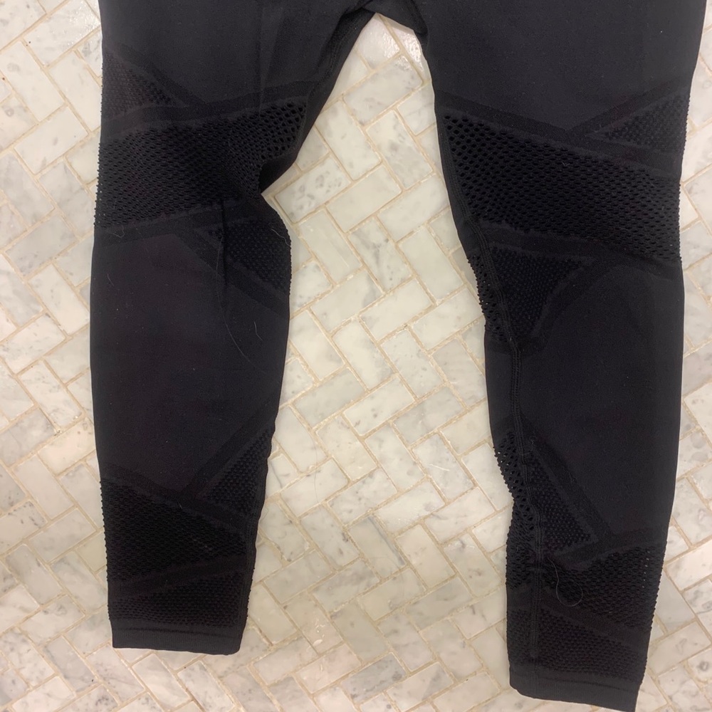 Fabletics Workout Set - image 4